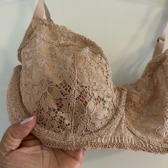 REVEAL LINGERIE • Tan Laced Bra • 36DD • - Picture 5 of 6